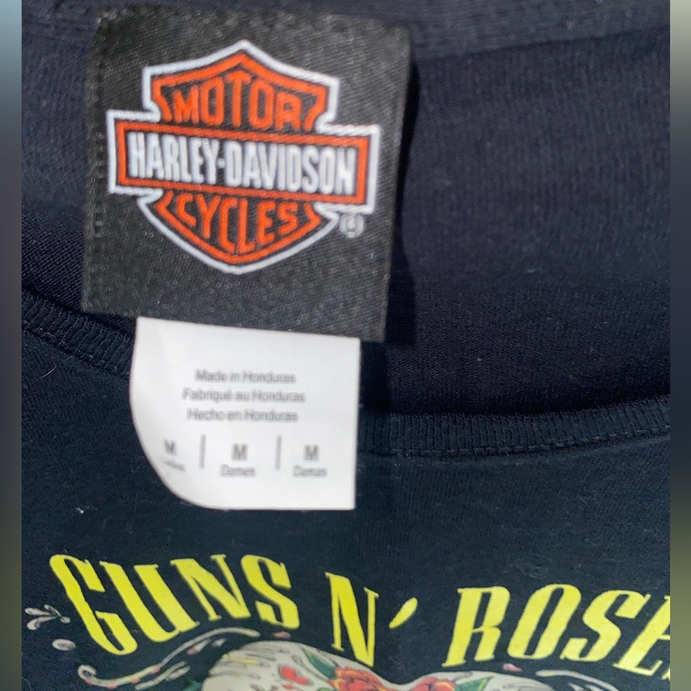 GUNS AND ROSES TOP - Picture 2 of 3